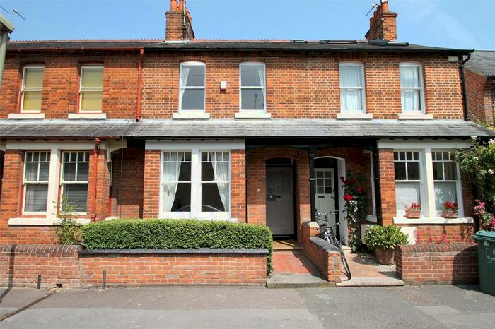 3 Bedroom Property To Rent In Henry Road, OX2