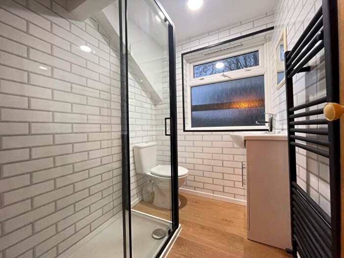 1 Bedroom Flat To Rent In Chapel Lane, Headingley, Leeds, LS6