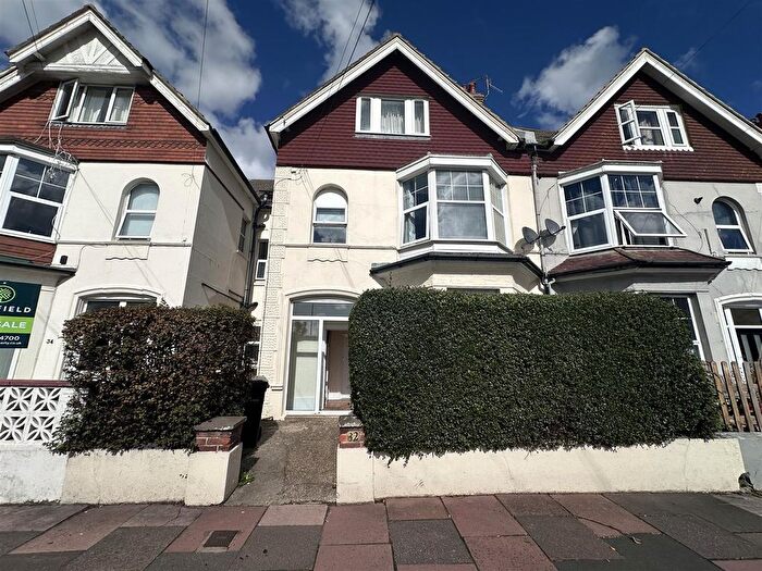 2 Bedroom Flat To Rent In Wickham Avenue, Bexhill-On-Sea, TN39