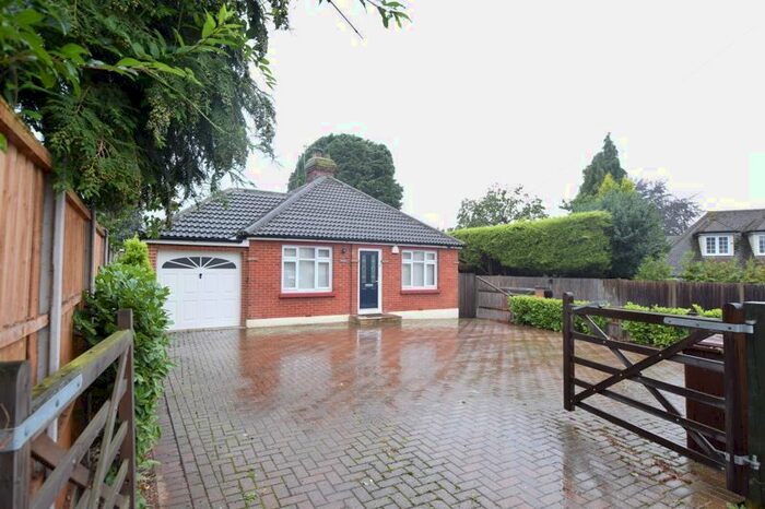 3 Bedroom Bungalow To Rent In Hubbards Lane, Boughton Monchelsea, Maidstone, ME17