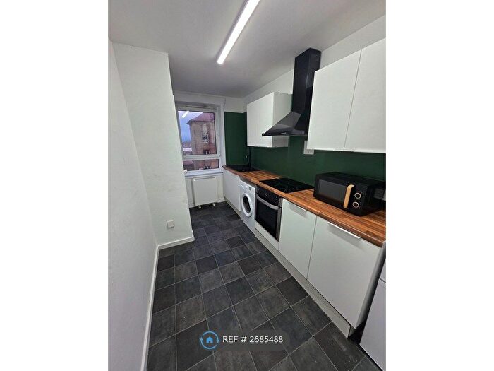 2 Bedroom Flat To Rent In Cathcart Street, Greenock, PA15