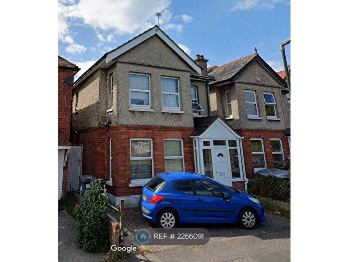 5 Bedroom Detached House To Rent In Bingham Road, Bournemouth, BH9