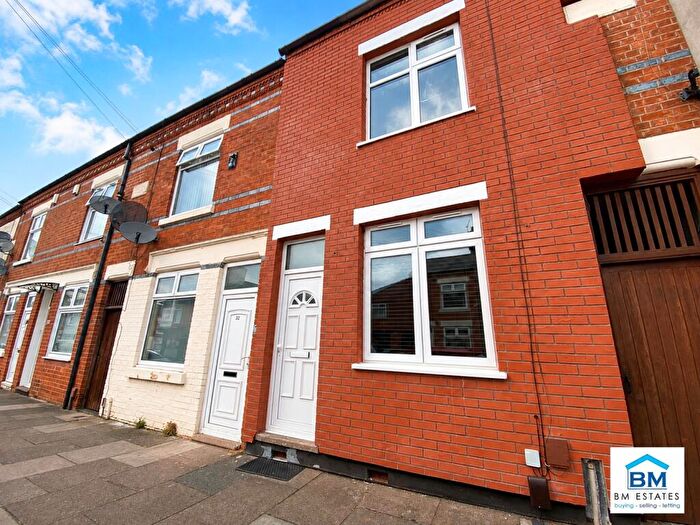 4 Bedroom Terraced House For Sale In Moat Road, Leicester, LE5
