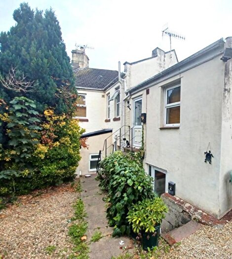 1 Bedroom Apartment To Rent In High Street, Twerton, Bath, BA2