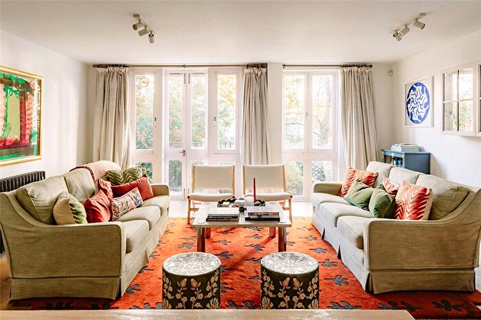 2 Bedroom Flat For Sale In Powis Square, Notting Hill, London, W11