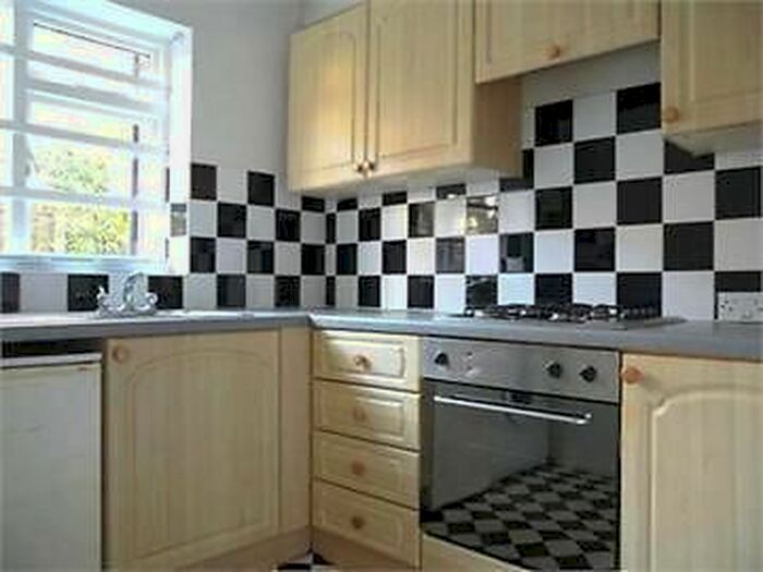 1 Bedroom Flat To Rent In Aldborough Close, Didsbuy Manchester, M20