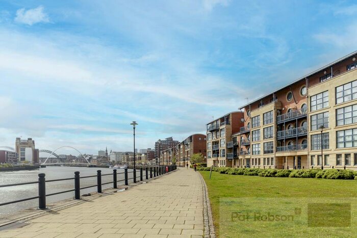 2 Bedroom Apartment To Rent In Mariners Wharf, East Quayside, NE1