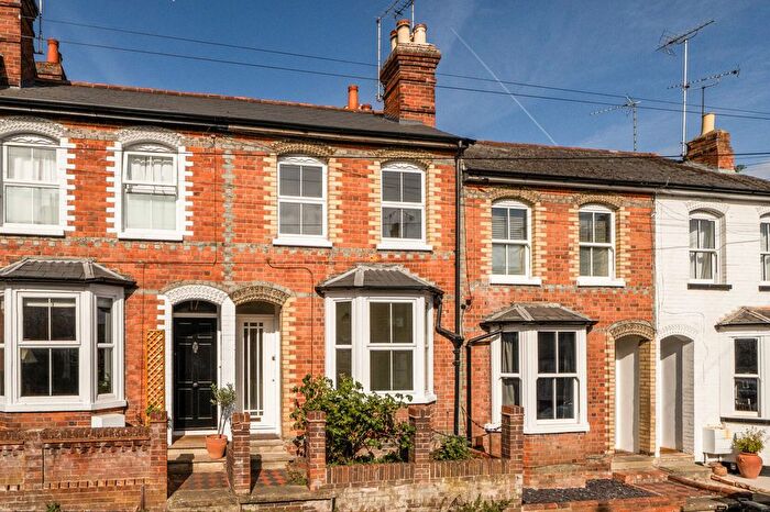 3 Bedroom Terraced House For Sale In Belle Vue Road, Reading, Berkshire, RG1