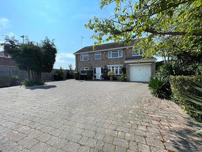 4 Bedroom Detached House For Sale In Fleet Road, Holbeach, PE12