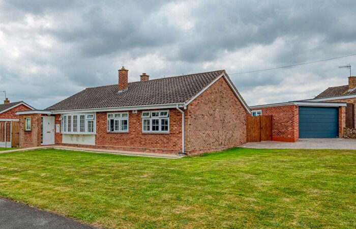 3 Bedroom Bungalow For Sale In Pepper Street, Inkberrow, Worcestershire, WR7