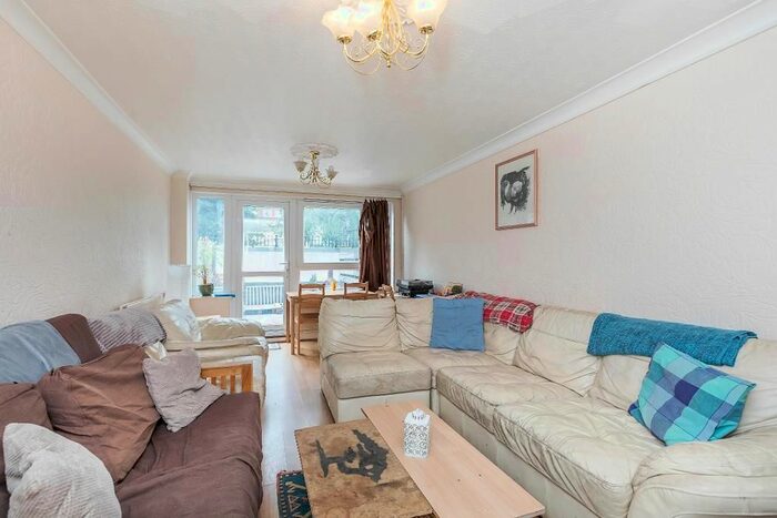 5 Bedroom Maisonette To Rent In Ackroyd Drive, London, E3