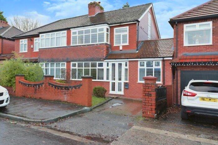 4 Bedroom Property To Rent In Norman Road, Ashton-Under-Lyne, OL6