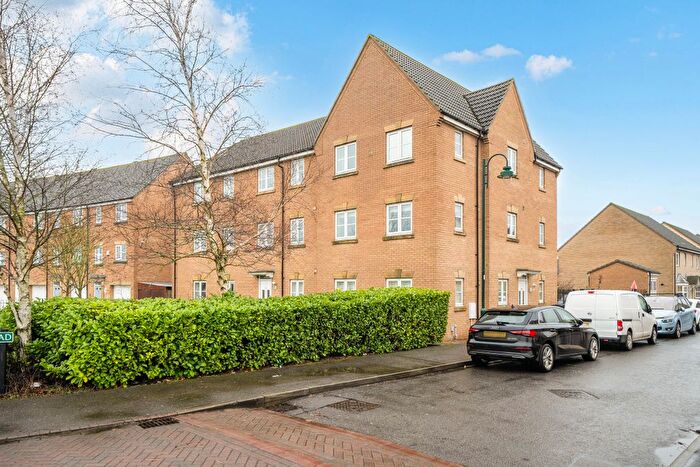 2 Bedroom Flat For Sale In Hargate Way, Peterborough, PE7