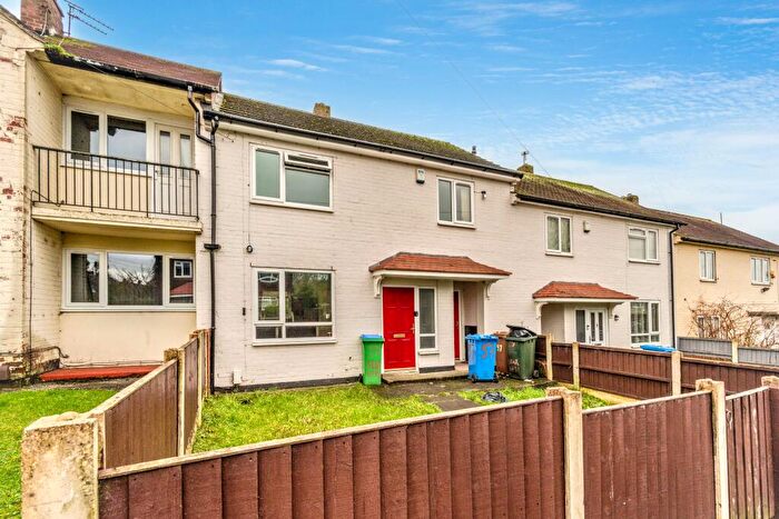 3 Bedroom Terraced House For Sale In Searness Road, Middleton, Manchester, M24