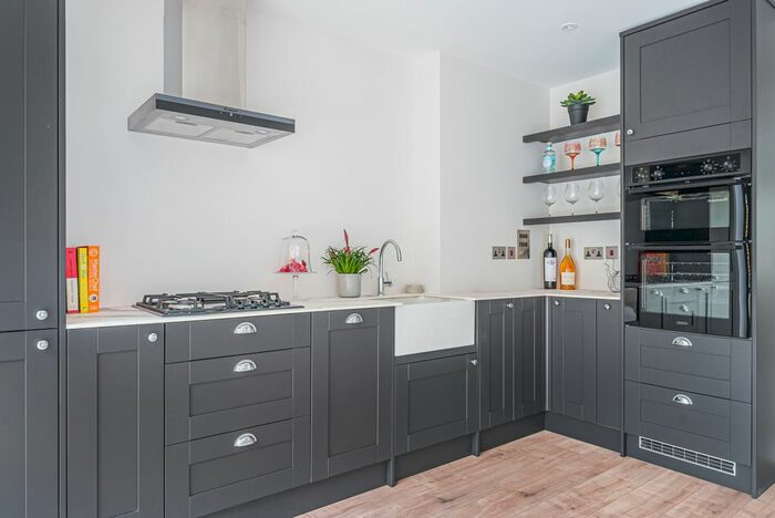 2 Bedroom Terraced House For Sale In Castleview Road, Weybridge, KT13
