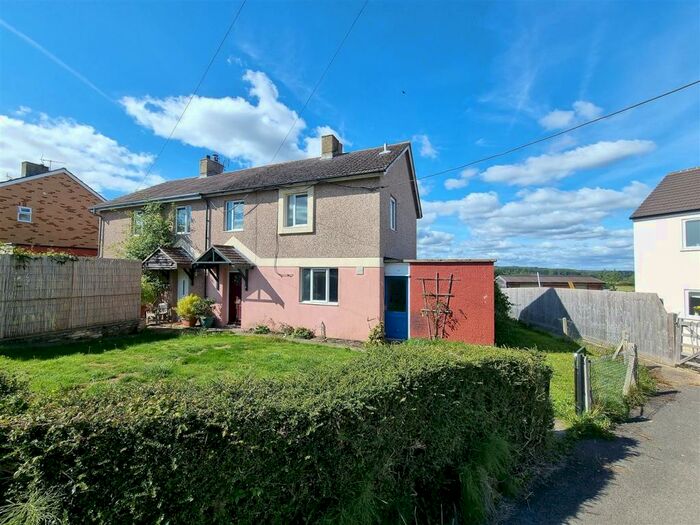 3 Bedroom Semi-Detached House For Sale In Scotts Close, Heddington, Calne, SN11