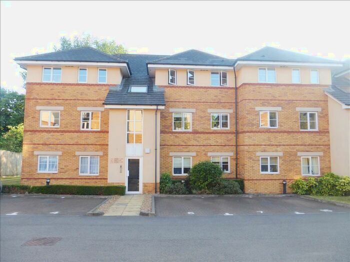 2 Bedroom Apartment To Rent In Ebberns Road, Hemel Hempstead, HP3