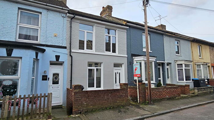2 Bedroom Terraced House For Sale In Oswald Road, Dover, CT17