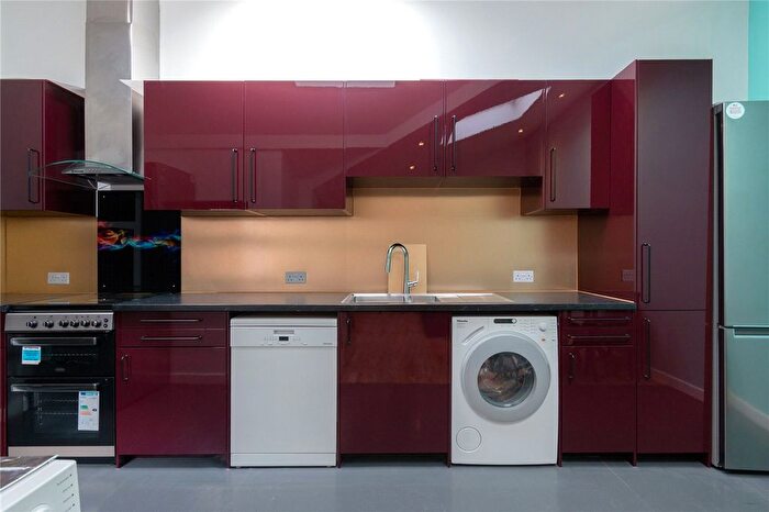 4 Bedroom Flat To Rent In Selkirk Road, London, SW17