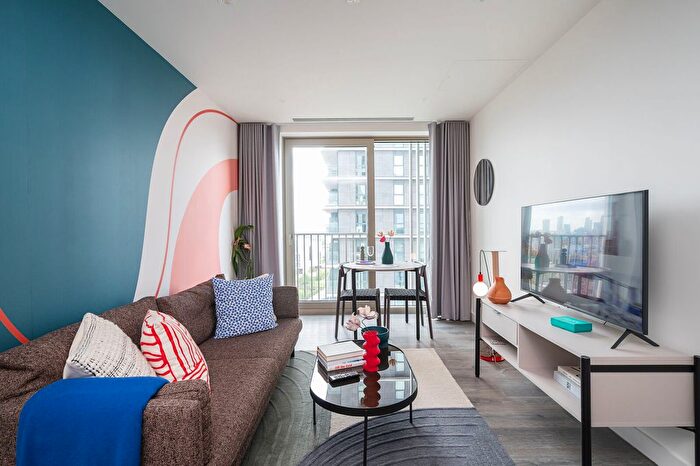 1 Bedroom Flat To Rent In Cherry Park Lane, Stratford, London, E20