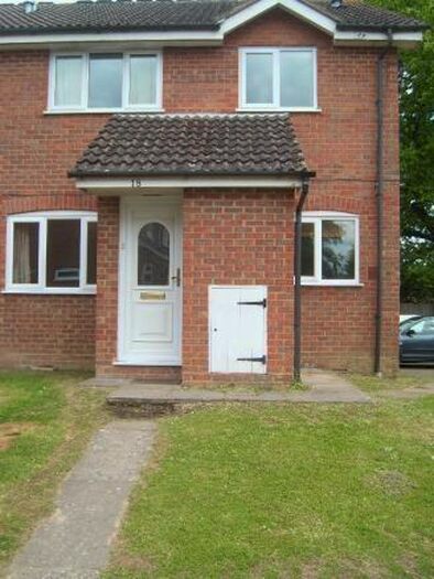 2 Bedroom House To Rent In Holt Way, RG27