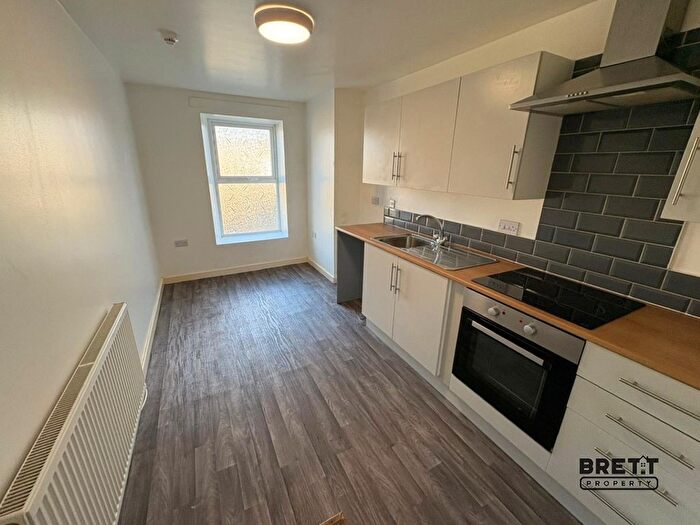2 Bedroom Flat To Rent In B Charles Street, Milford Haven, Pembrokeshire., SA73