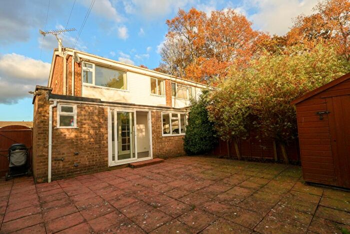 3 Bedroom End Of Terrace House For Sale In Calmore, Southampton, SO40