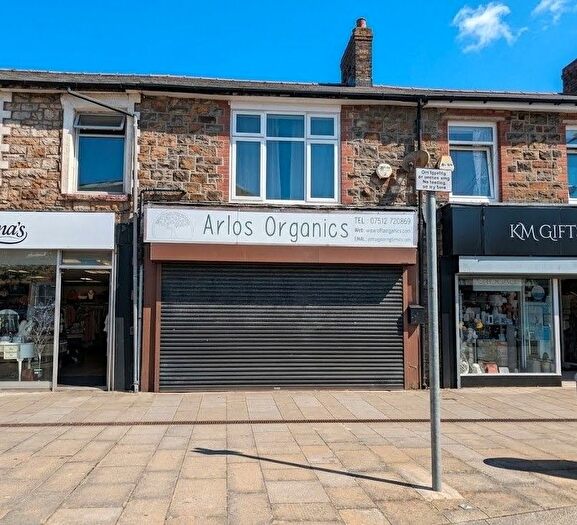 3 Bedroom Flat For Sale In Bethcar Street, Ebbw Vale, Blaenau Gwent, NP23