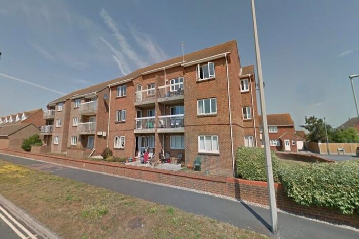 2 Bedroom Flat To Rent In Blakes Way, Eastbourne, East Sussex, BN23