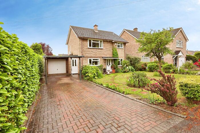 3 Bedroom Detached House For Sale In Pennington Road, Hartford, Huntingdon, PE29