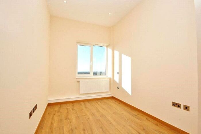 2 Bedroom Apartment To Rent In High Road, Chadwell Heath, Romford, RM6