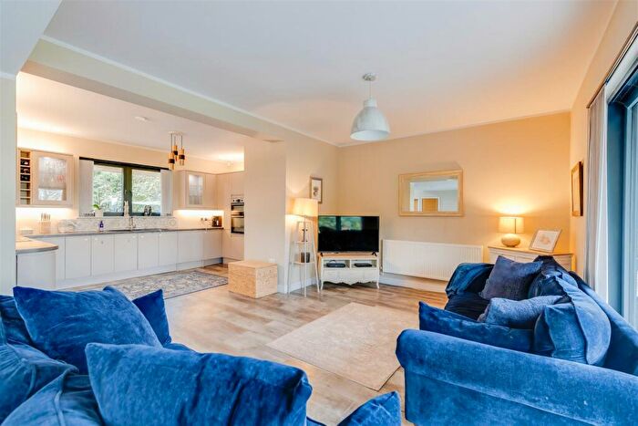 4 Bedroom Detached House For Sale In Sunningdale, Ewenny Road, Bridgend County Borough, CF35