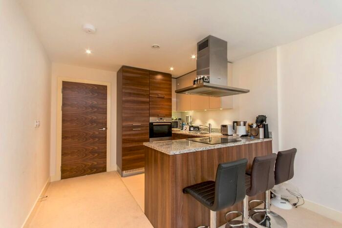 2 Bedroom Flat To Rent In Napier House, Acton, London, W3