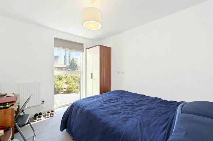 2 Bedroom Flat To Rent In Conington Road, London, SE13