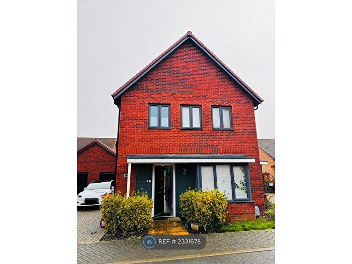 3 Bedroom Detached House To Rent In Hebridean Court, Whitehouse, Milton Keynes, MK8