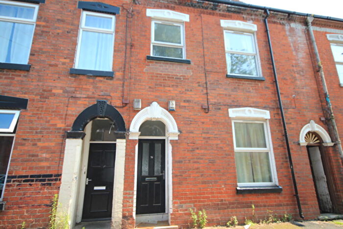 3 Bedroom Flat To Rent In Mayfield St, Hull, HU3