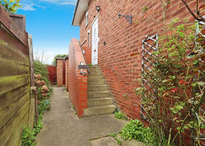 2 Bedroom Flat For Sale In Northumberland Road, Kettering, NN15