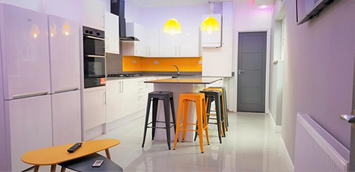 6 Bedroom House To Rent In Hubert Road, Birmingham, B29