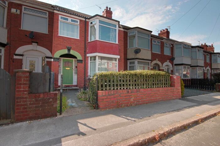 3 Bedroom Terraced House For Sale In Sutherland Avenue, Hull, HU6