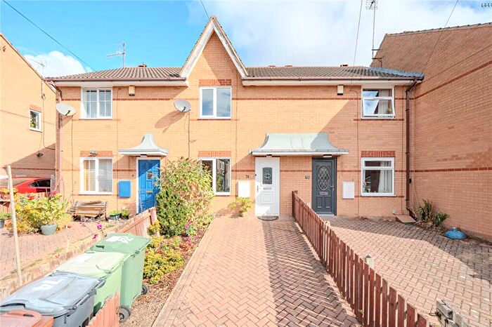 2 Bedroom Town House For Sale In Victoria Park Avenue, Bramley, Leeds, West Yorkshire, LS13