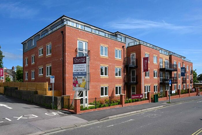 1 Bedroom Flat For Sale In Trinity Street, Fareham, Hampshire, PO16