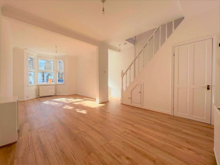 3 Bedroom Property To Rent In Beamish Road, London, N9