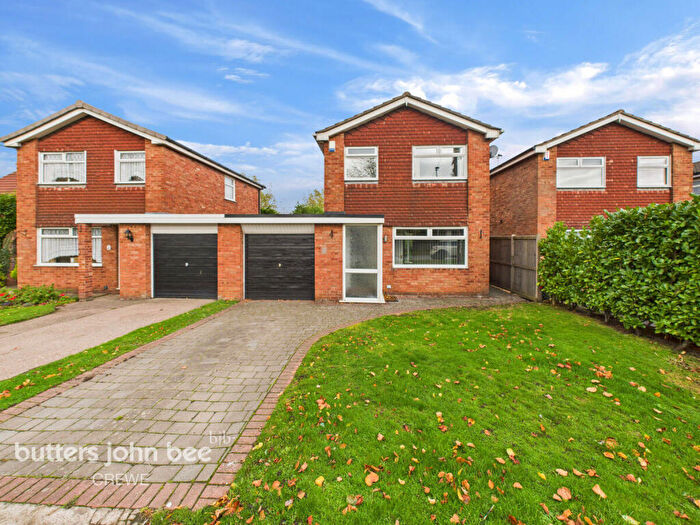 3 Bedroom Link Detached House For Sale In Sydney Road, Crewe, CW1