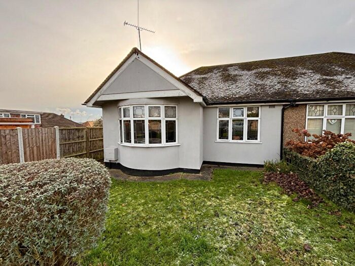 2 Bedroom Semi-Detached Bungalow To Rent In Thames Close, Rayleigh, Essex, SS6