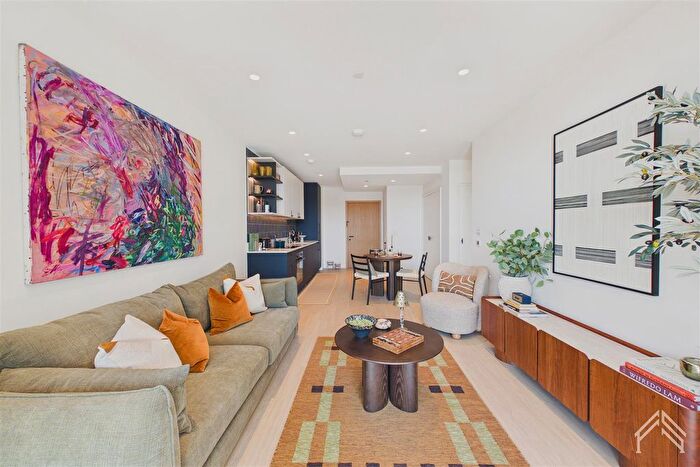 1 Bedroom Flat To Rent In Ferry Island, Heart Of Hale Lane, London, N17
