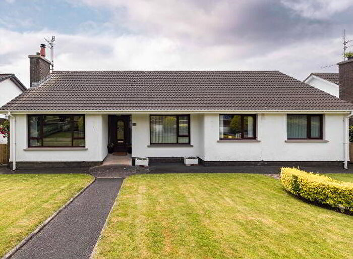 4 Bedroom Detached Bungalows For Sale In Castlewellan Road, Banbridge, BT32