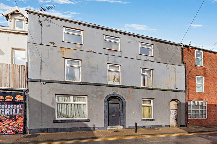 5 Bedroom Terraced House For Sale In Yorkshire Street, Blackpool, FY1