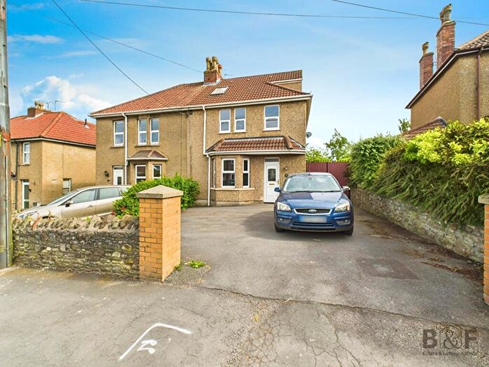 5 Bedroom Semi-Detached House For Sale In Chiphouse Road, Kingswood, Bristol, BS15