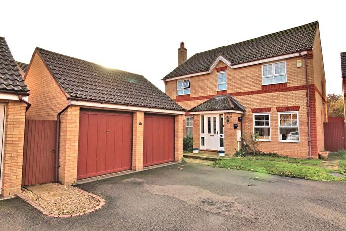 4 Bedroom Detached House For Sale In Wingfield Drive, Potton, Sandy, SG19