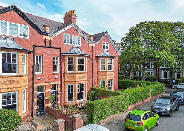 6 Bedroom Terraced House For Sale In Woodbine Avenue, Gosforth, Newcastle Upon Tyne, NE3